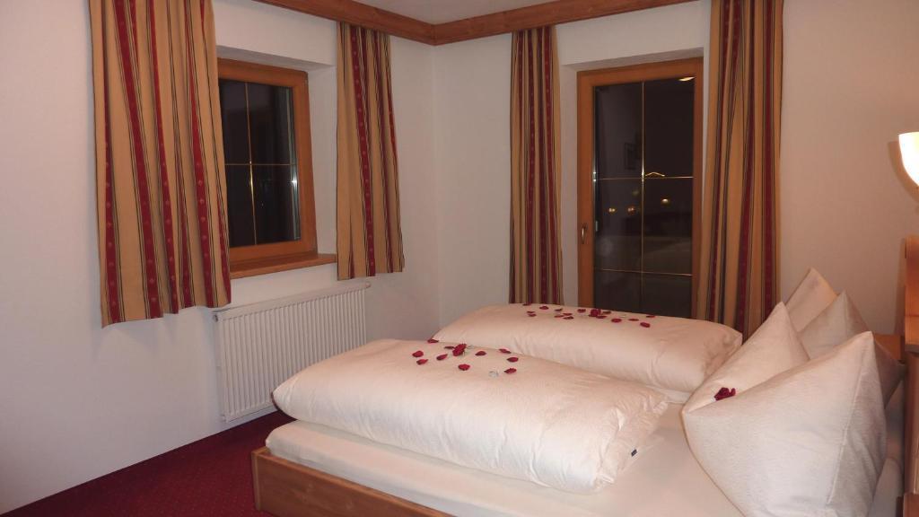 Ferienhof Nogler Zellberg Room photo